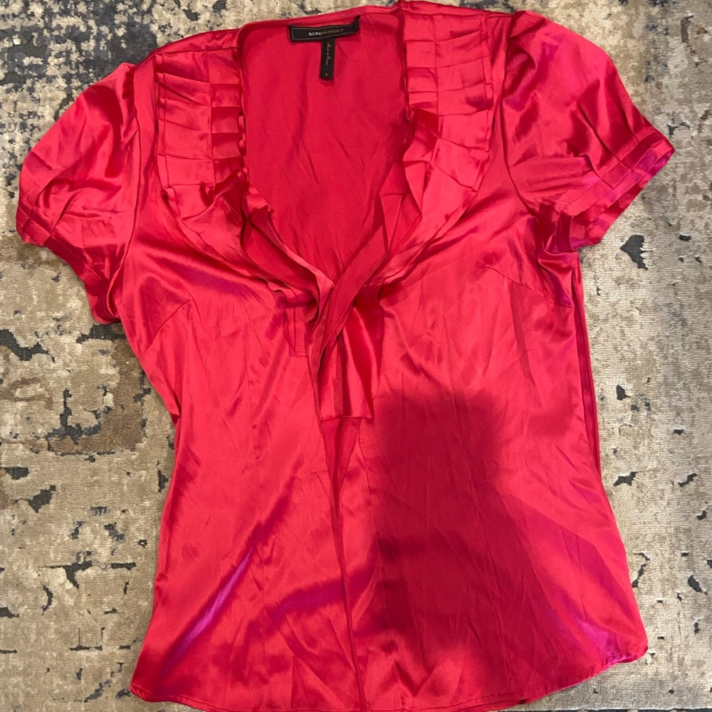 BCBG Maxazaria Magenta blouse NWOT Small